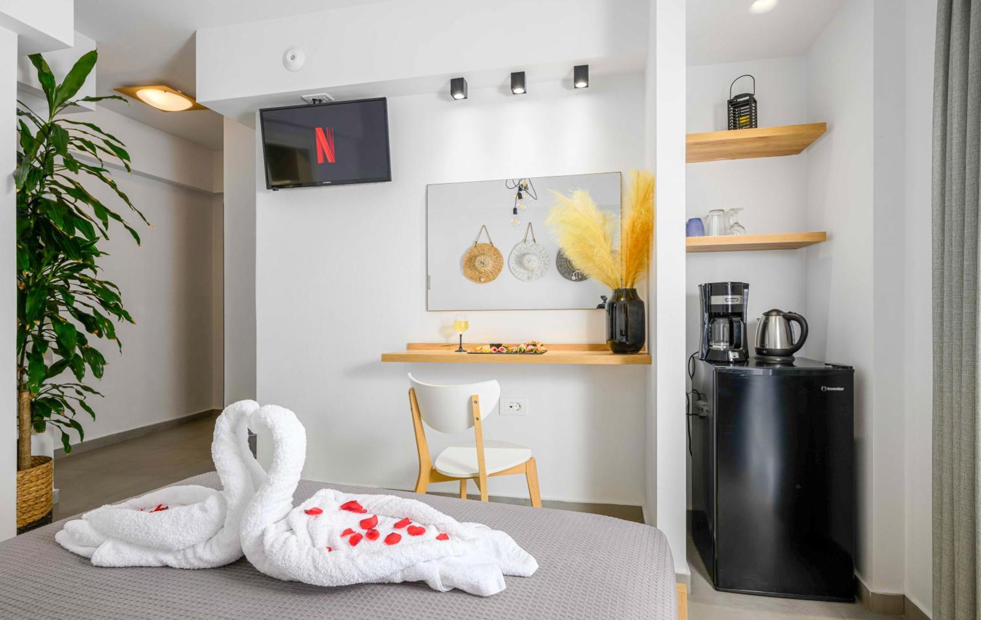 Margaret Of Naxos Hotel อาโยส โพรโกปิออส ภายนอก รูปภาพ